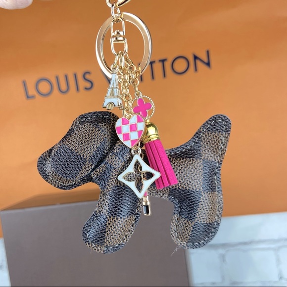 Hand Crafted Accessories - ⒷⒶⒼ ⒸⒽⒶⓇⓂ︎ or ⓀⒺⓎⒸⒽⒶⒾⓃ 𝘏𝘢𝘯𝘥𝘮𝘢𝘥𝘦